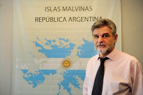 Daniel Filmus a 38 años de Malvinas: "No queremos nunca más una madre llorando la partida de un hijo"