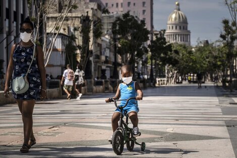 Coronavirus en Cuba: cierran escuelas, bares y reducen el transporte para contener la propagación de los contagios en La Habana