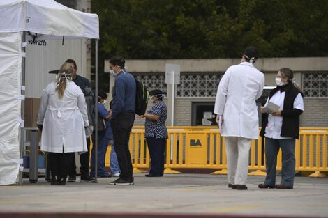 Paro, protesta e indignación de trabajadores de la salud en la Ciudad: denuncian despidos en el Hospital Durand