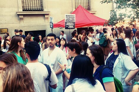 Paro y protesta de médicos residentes porteños