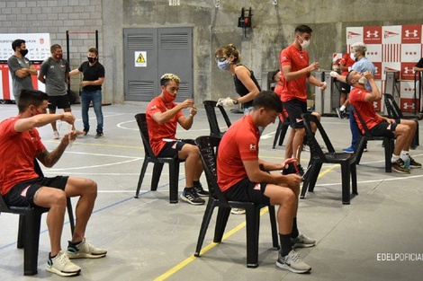 Polémica por los autohisopados de los jugadores de Estudiantes de La Plata