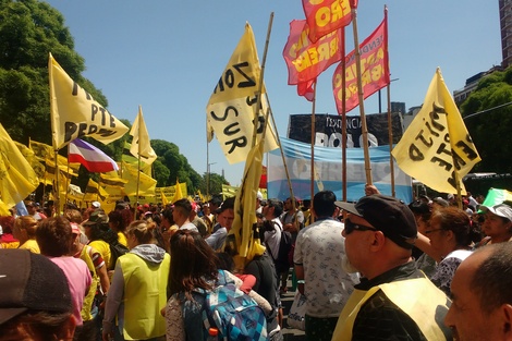 Protesta y corte frente al Ministerio de Desarrollo Social