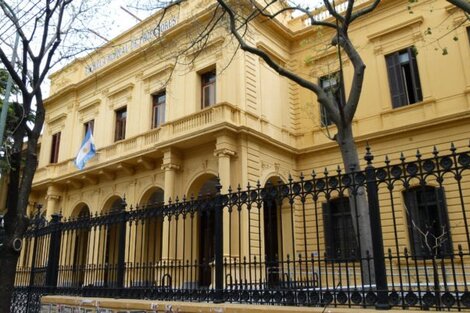 Ante el abandono de Ciudad, el colegio Mariano Acosta crea sus propios medidores de dióxido de carbono