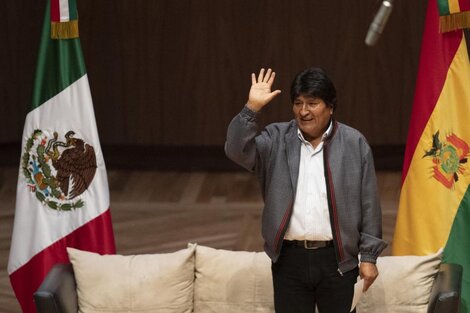 Evo Morales está en la Argentina como "refugiado"