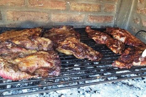 San Luis: Cuatro policías sancionados por violar la cuarentena para hacer un asado con guitarreada