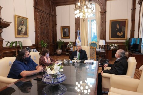 Los gremios docentes reclamaron recuperar el presupuesto educativo que ajustó Macri