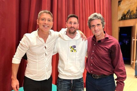 Lionel Messi fue al teatro a ver Adrián Suar y Diego Peretti y fue ovacionado