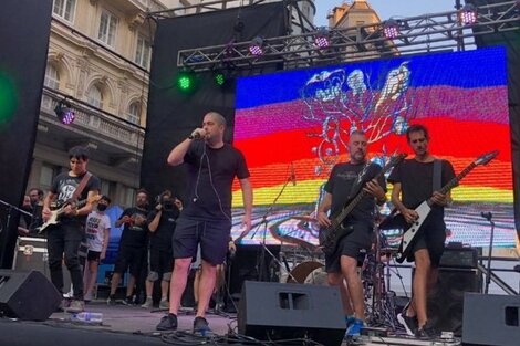 Patricio Fontanet tocó con su nueva banda en un nuevo aniversario de la masacre de Cromañón