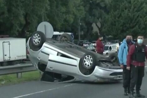 Accidente y demoras en la General Paz: cinco personas heridas tras un choque y vuelco