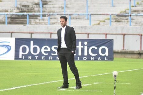 Este jueves Fernando Gago será presentado como entrenador de Racing