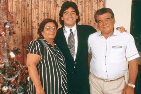 El recuerdo feliz de una Navidad de Diego Maradona: "En Fiorito o en Devoto, nos importa estar todos juntos"