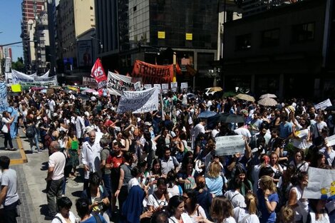 Dieron de baja la Ley de Residentes