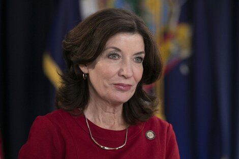 Nueva York: Kathy Hochul será la primera gobernadora mujer, tras la renuncia de Andrew Cuomo