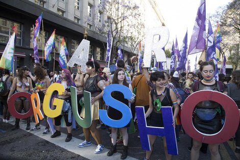 "Al orgullo no hay con que pararlo, en él vienen la conciencia y el derecho a ser"