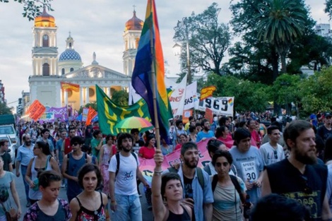 Marcha del Orgullo LGBTIQ+: “es conmovedor ver cómo las nuevas generaciones tomaron las banderas y las multiplicaron”