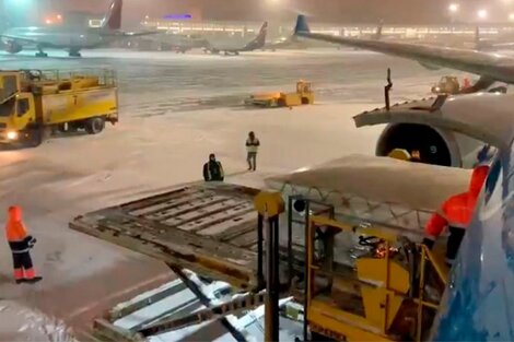 Llegó al país el vuelo de Aerolíneas Argentinas con el cuarto cargamento de vacunas Sputnik V