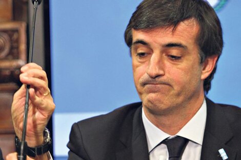 Rechazan el proyecto de Esteban Bullrich que busca bajar los salarios del sector público