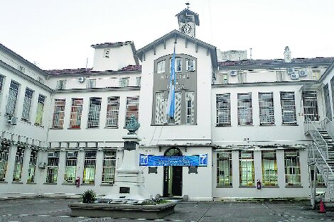 Protesta de profesionales en el Hospital Gutiérrez