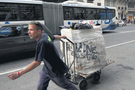 El gobierno abrió un registro para asistir a los sectores de la economía popular