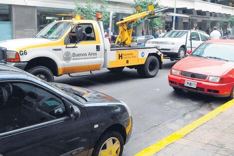 Desde el Frente de Todos piden limitar el acarreo de vehículos particulares en la Ciudad