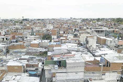 Con un corte de calle, vecinos reclaman agua para la villa 21-24