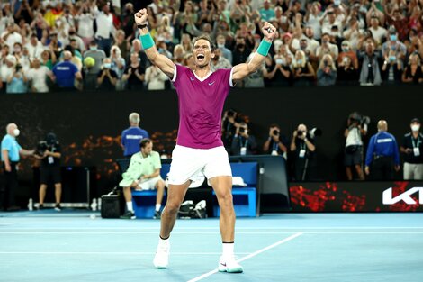 Nadal alcanzó el récord de Grand Slam con una remontada histórica ante Medvedev