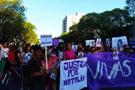 Mendoza: masiva marcha por el femicidio de Natalia de Valle Tegua