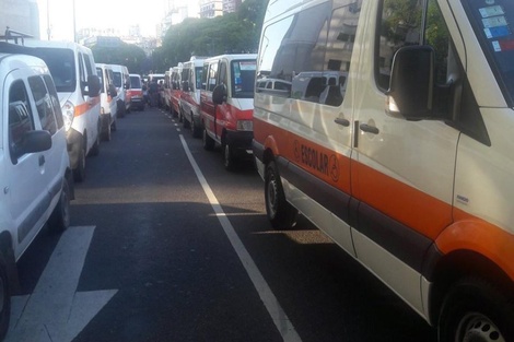 A partir del martes volverán a funcionar las combis en el área metropolitana