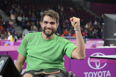 Se fracturó la columna a los 11 años y hoy triunfa como campeón de tenis de mesa paralímpico: la emotiva historia de Gabriel Copola