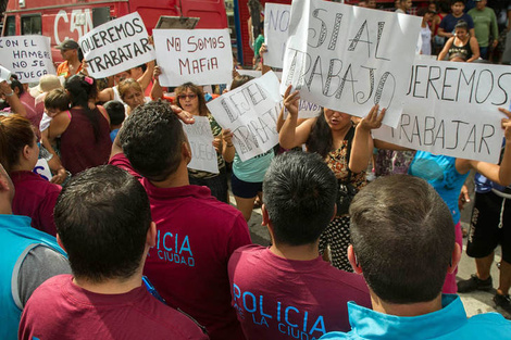 Está grave la vendedora ambulante atropellada al escapar de la policía