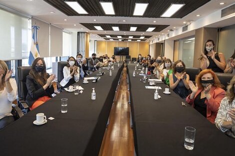 El Gobierno firmó un protocolo contra la violencia y el acoso laboral en el teatro y la televisión