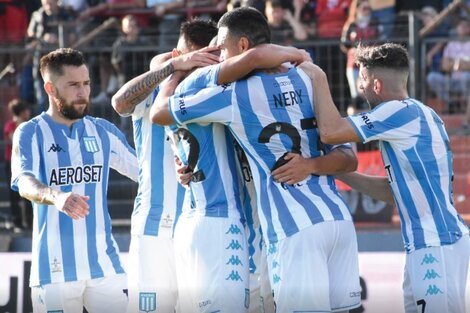 Copa de la Liga Profesional: Racing le ganó a Patronato y sigue su racha con 10 triunfos seguidos  