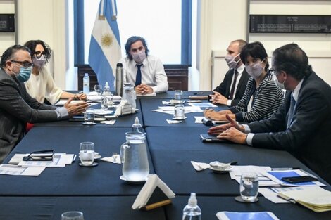 El gobierno recibe a empresarios para negociar un acuerdo de precios y salarios