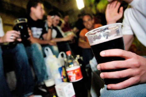 un estudio advierte el elevado consumo de alcohol en los jóvenes