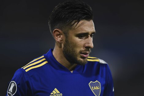 El jugador de Boca Eduardo "Toto" Salvio atropelló a su expareja y está prófugo