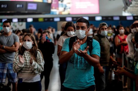 Coronavirus: Llegaron dos aviones Hércules con argentinos repatriados desde Perú