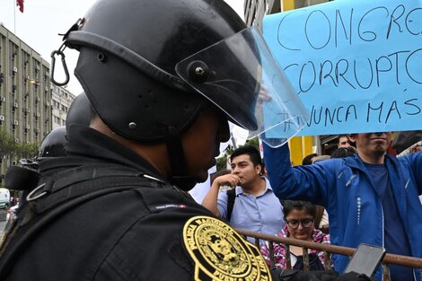 Crisis política en Perú: El presidente Vizcarra anunció el cierre del Congreso