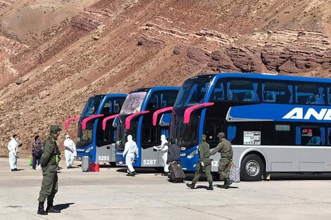 Los argentinos varados en el exterior piden más vuelos de repatriación