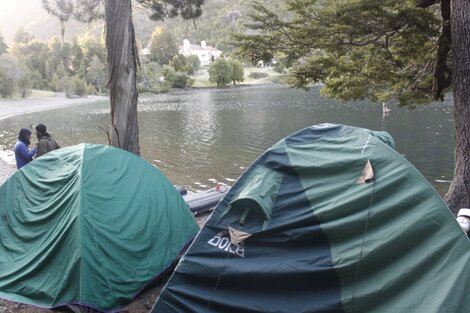 Lago Escondido: La marcha por la soberanía logró acampar en el jardín de Lewis