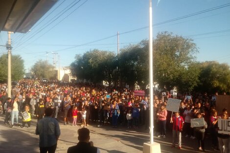 Puerto Deseado: se realizó una marcha en reclamo de justicia por la violación de una mujer y el asesinato de su hijo