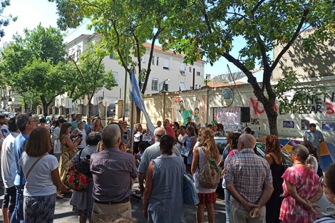 Protesta contra Larreta por el cierre del jardín Ramos Mejía