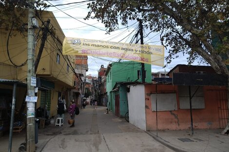 Vecinos de la Villa 31 desmintieron al gobierno porteño: "acá no hay agua"