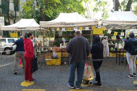 Reabren las ferias itinerantes porteñas de abastecimiento barrial