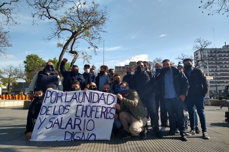 Protesta de choferes de colectivos en Once