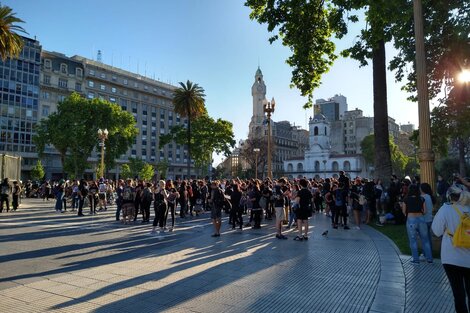 Organizaciones ambientalistas marcharon al Congreso por el Día mundial del veganismo