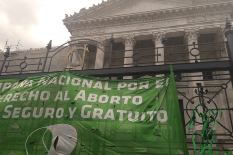 Marchas a favor y en contra del aborto en el Congreso