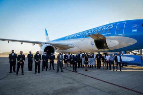 Partió el avión de Aerolíneas Argentinas que traerá las dosis de la Sputnik V al país