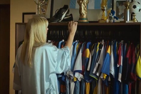 El guiño de la serie de Maradona a Claudia Villafañe y la causa por las camisetas del 10