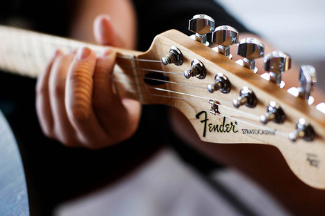 En 2018, Fender vendió guitarras por 500 mllones de dólares.