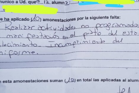 Uno de los certificados de las amonestaciones impuestas a las alumnas. 